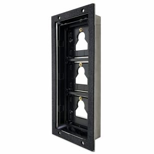 Adaptador Comelit COMUT9333 para placas de terceros con capacidad para 3 módulos Ultra fabricado en acero inoxidable