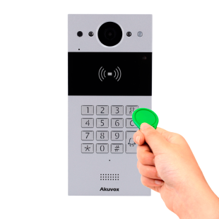 Videoportero 2 Hilos con Control Acceso Tarjeta, NFC, PIN 2Mpx de Akuvox2-Wire Video Door Phone with Card Access Control, NFC, PIN 2Mpx from Akuvox
