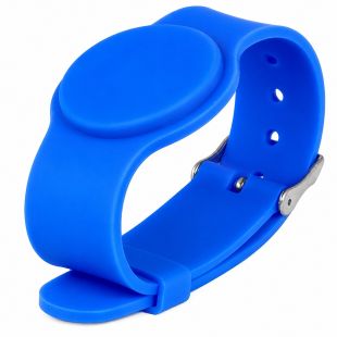 Pulsera de proximidad RFID EM 125 kHz con correa ajustable de silicona azul para control de accesos, apta para lugares mojados.