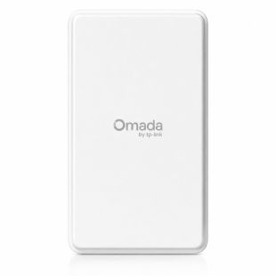 Router TP-Link Omada ER701-5G-Outdoor para exterior con conectividad 5G NR, gestión en la nube, doble Nano SIM y protección IP66.