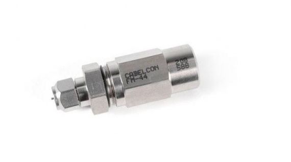 Conector F para cable coaxial de 1/2" (15 mm).